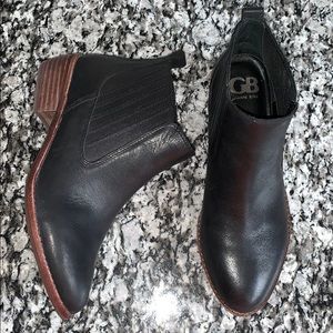 Gianni bini black leather booties